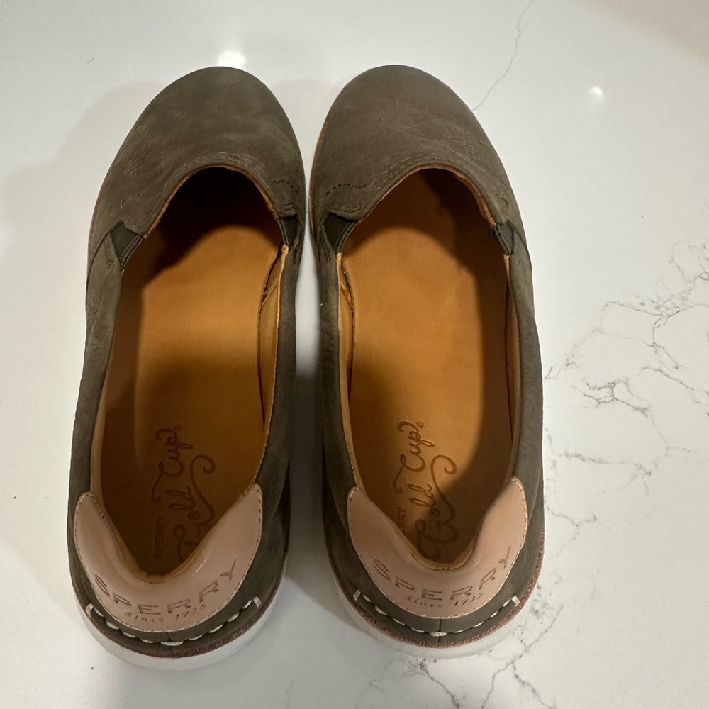 Sperry Top-Sider Gold Cup Rey Sneaker Dark Olive Leather Women's Size 8.5M Shoes - Picture 4 of 13